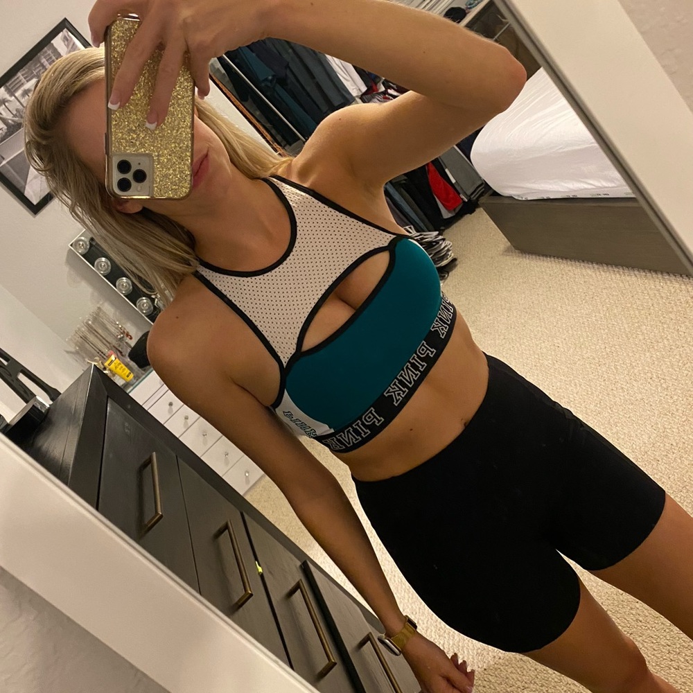 Victoria’s Secret PINK Sports Bra